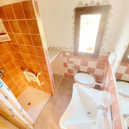 Apartman Gramsci 4 *